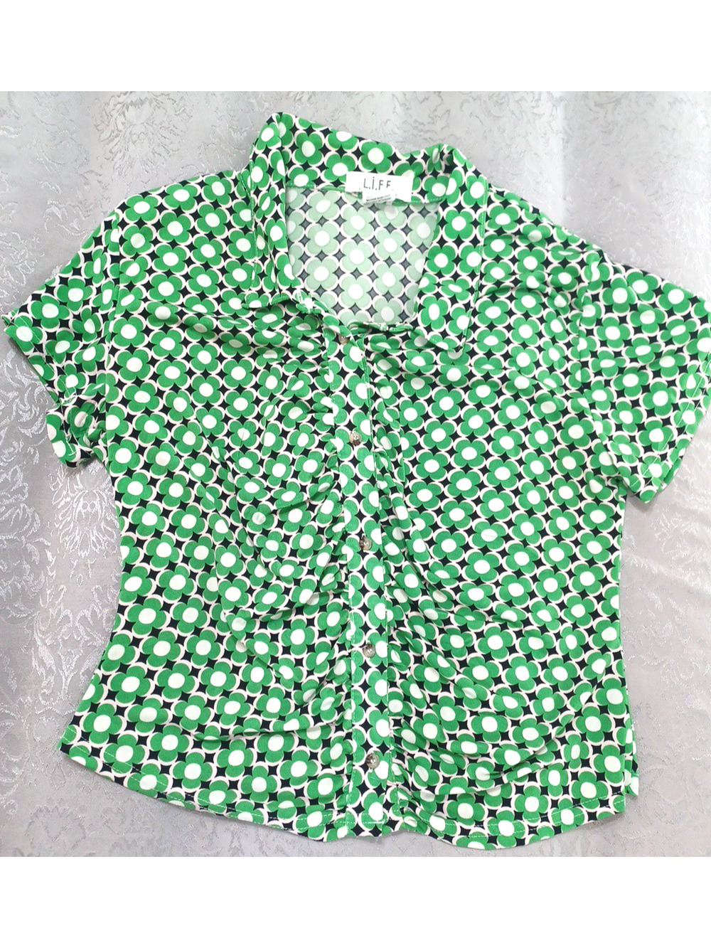 L.I.F.E. Womens Stretch Green Fitted Top Sz L Ruched Button Short Sleeve